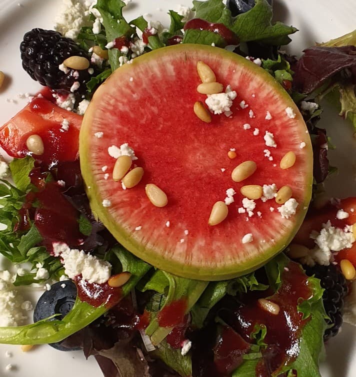 Seasonal salad with Vermont ingredients — Bornfidis kitchen
